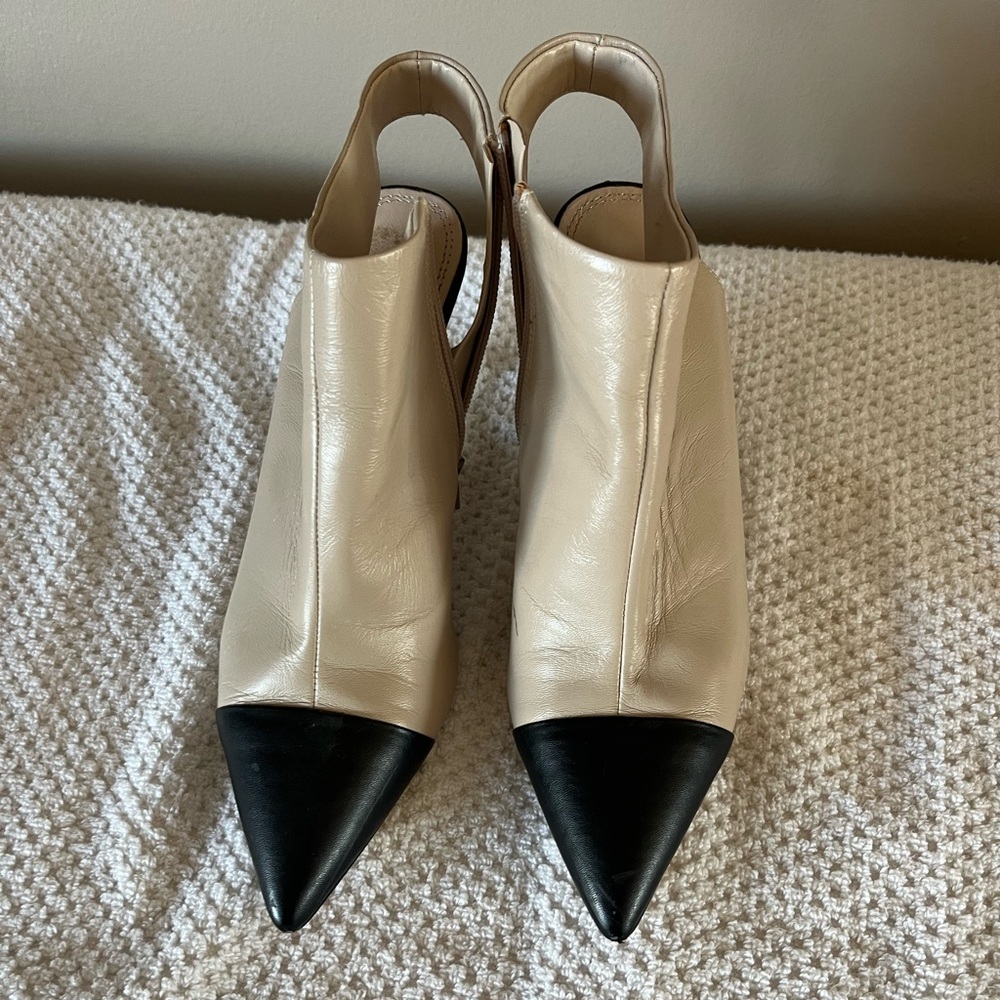 Amazing Zara leather nude booties with black cap toe heels, size 39 (8)